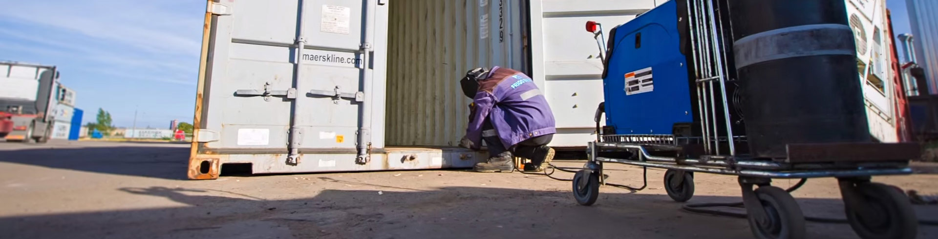 Repair of containers